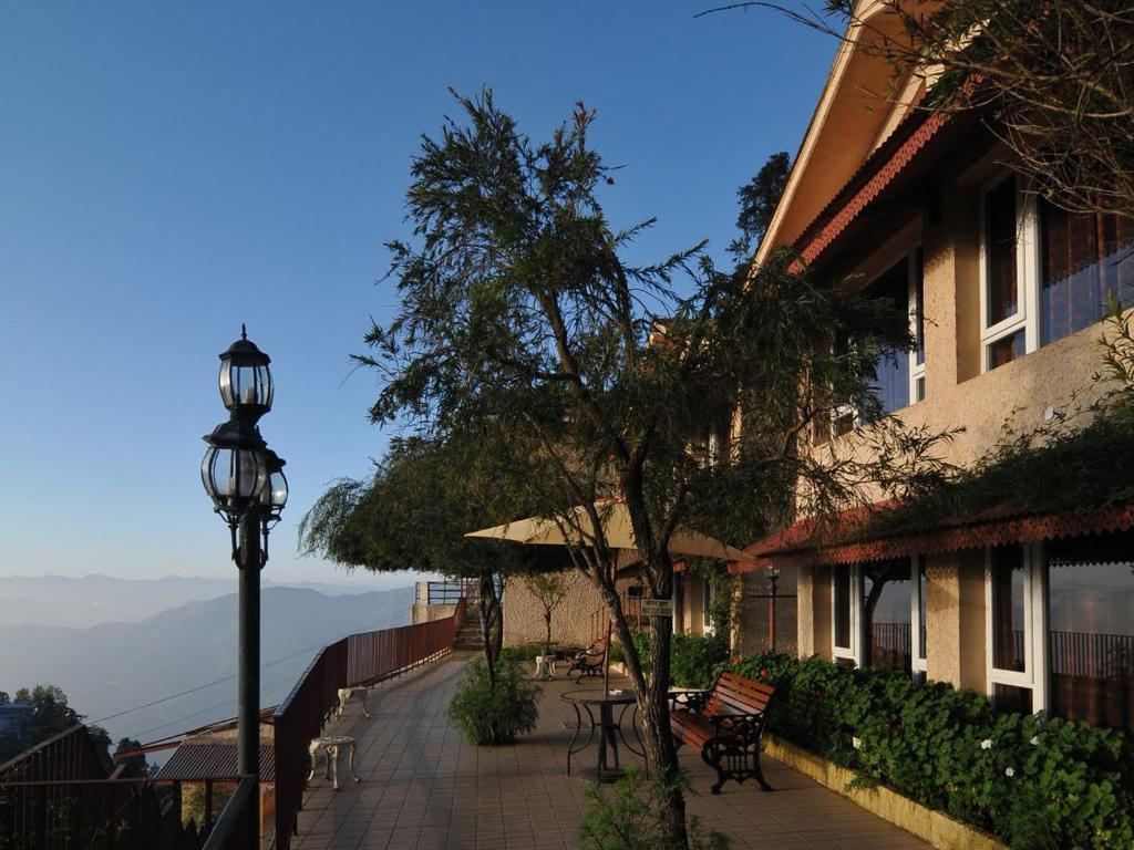 Club Mahindra Mussoorie Hotel Exterior photo